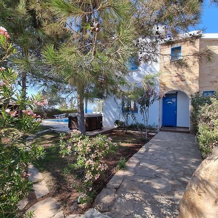 Olive Beach Villa Пея Екстериор снимка