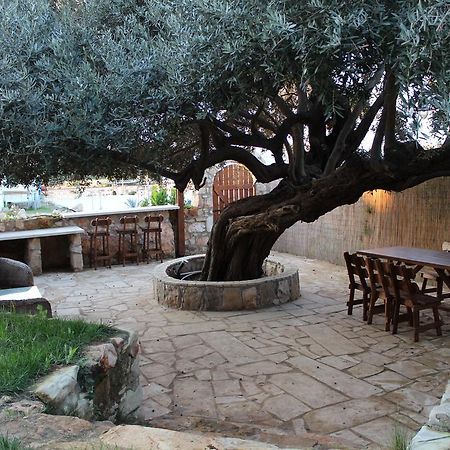 Olive Beach Villa Пея Стая снимка